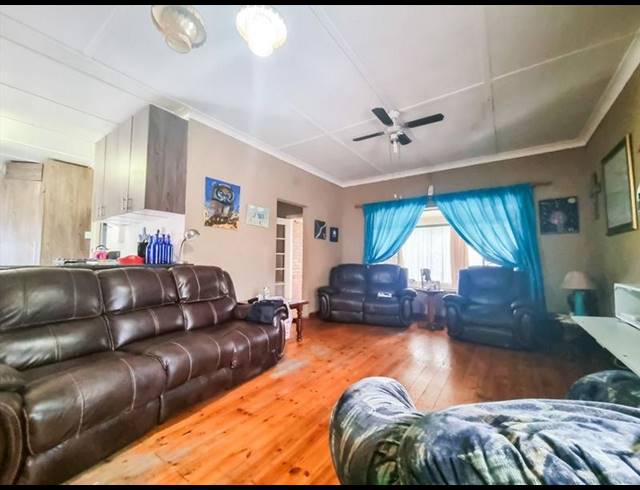 3 BEDROOM HOUSE FOR SALE IN NORTHMEAD